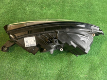Laden Sie das Bild in den Galerie-Viewer, Frontscheinwerfer Skoda Fabia III 6V1941016F LED Rechts Scheinwerfer Headlight SCH4491015838xy