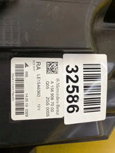 Laden Sie das Bild in den Galerie-Viewer, Frontscheinwerfer Mercedes-Benz Gla A1569067000 LED Rechts Headlight SCH2994228171bh