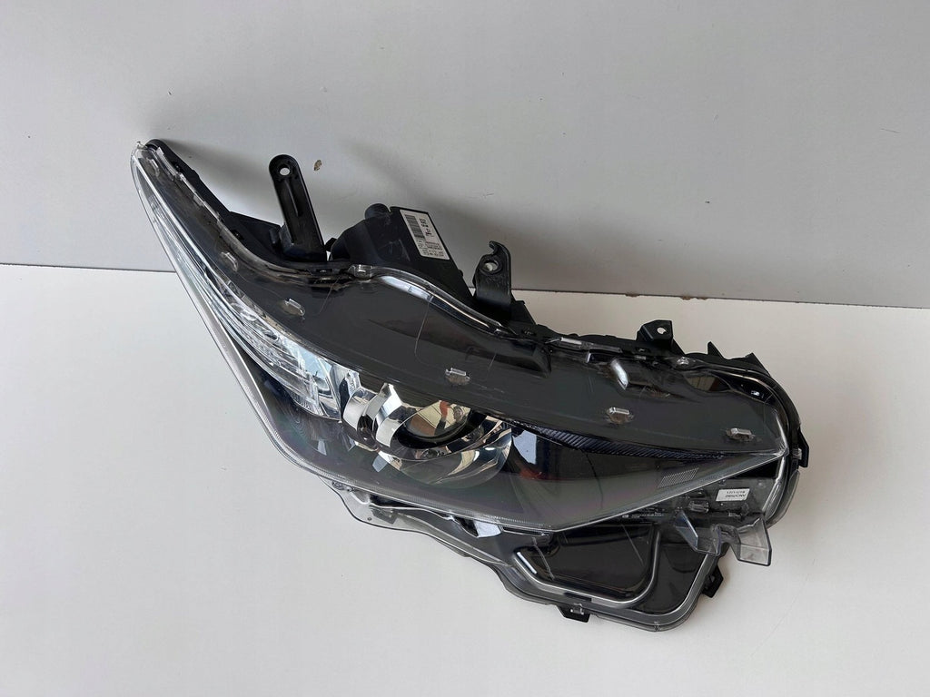 Frontscheinwerfer Toyota Auris 81110-02K30 LED Rechts Scheinwerfer Headlight