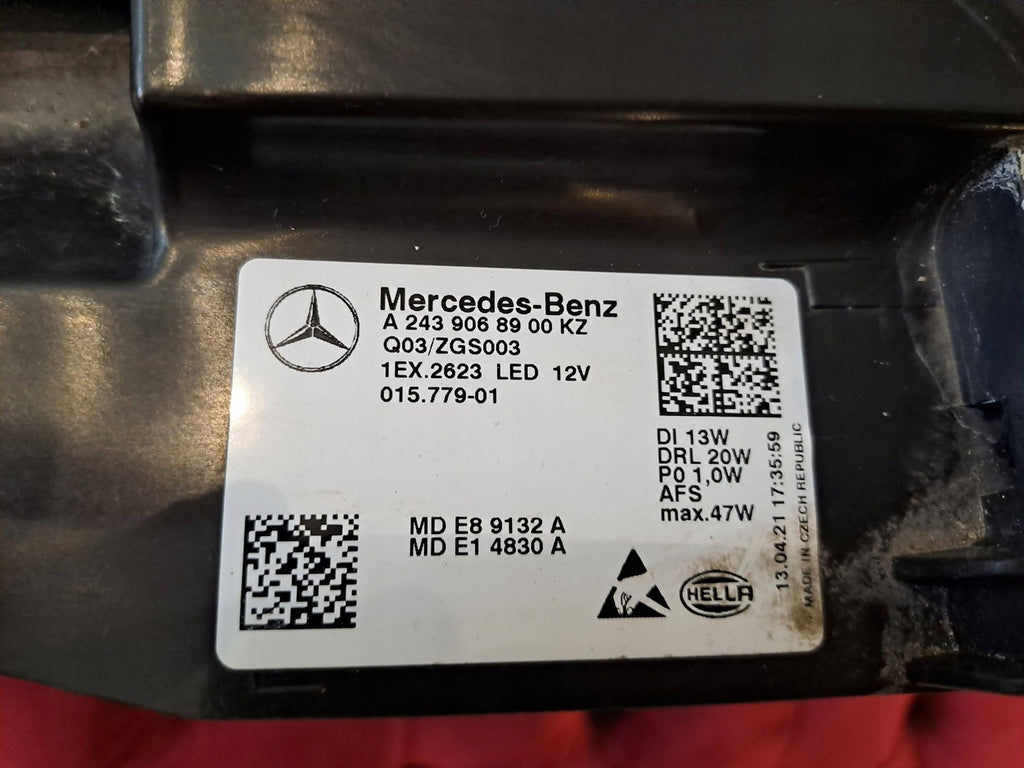 Frontscheinwerfer Mercedes-Benz Eqb A2439068900 01577901Q03ZGS003 Links SCH9620481215cp