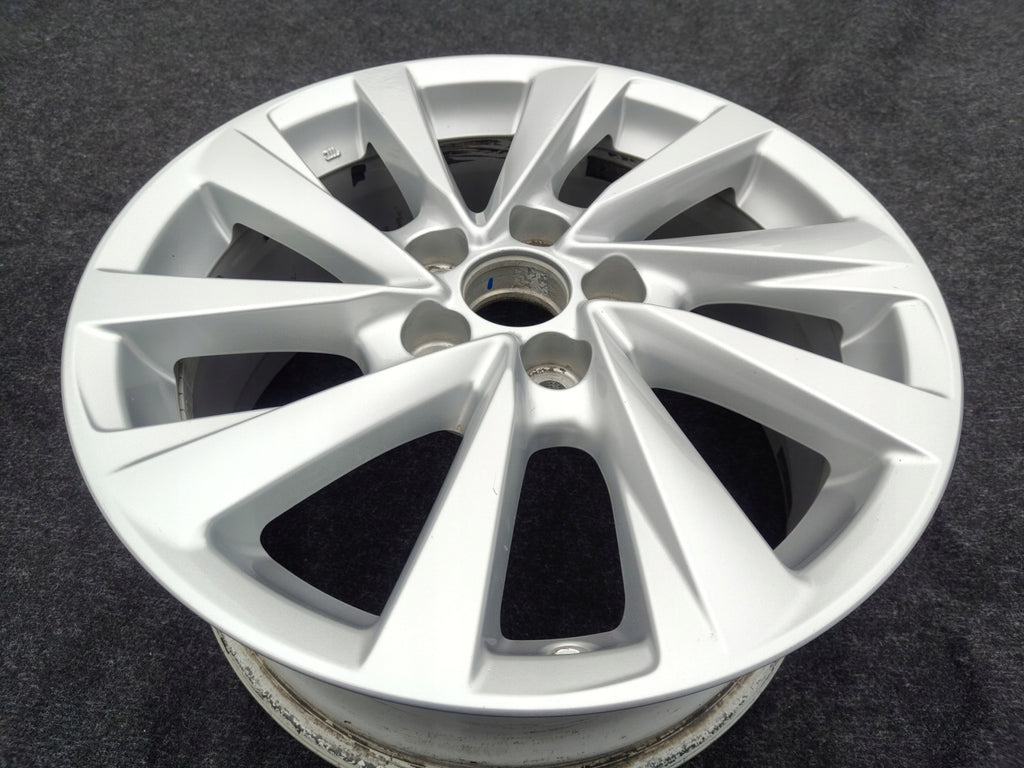 1x Alufelge 17 Zoll 7.5" 5x114.3 45ET Glanz Silber 42611-33F60 Toyota Camry FEL3715069869zm