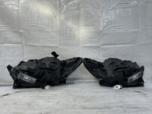 Laden Sie das Bild in den Galerie-Viewer, Frontscheinwerfer Ford Mondeo Ein Stück (Rechts oder Links) Headlight SCH8248987448qr