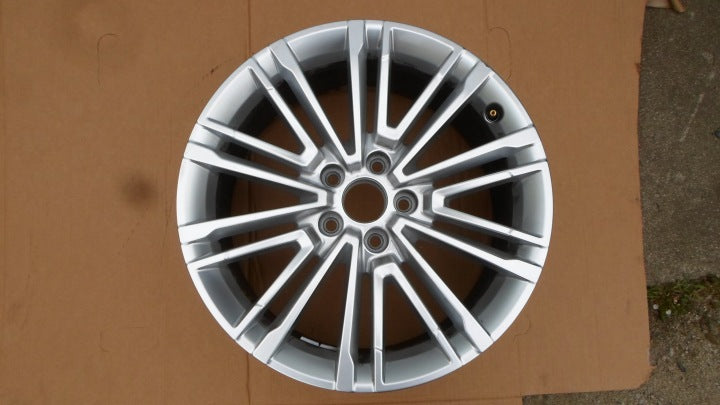 1x Alufelge 18 Zoll 8.0" 5x112 46ET Audi A3 Rim Wheel FEL8387415547pn