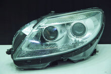 Laden Sie das Bild in den Galerie-Viewer, Frontscheinwerfer Mercedes-Benz A2168202961 Links Scheinwerfer Headlight SCH4438602384qm