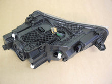 Laden Sie das Bild in den Galerie-Viewer, Frontscheinwerfer Skoda Superb III 3V1941016B Xenon Rechts Headlight
