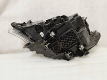 Laden Sie das Bild in den Galerie-Viewer, Frontscheinwerfer BMW 2 F22 F23 8738680-04 Rechts Scheinwerfer Headlight SCH3409435284gx