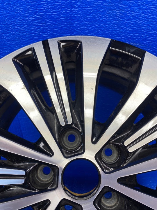 1x Alufelge 16 Zoll 6.5" 5x114.3 44ET Glanz Schwarz 403007870R Renault Zoe FEL5983370497xn