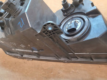 Load image into Gallery viewer, Frontscheinwerfer Fiat Freemont 05067789AE Links Scheinwerfer Headlight SCH9802205797fi