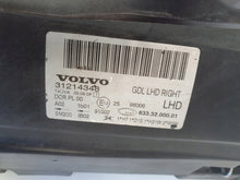 Laden Sie das Bild in den Galerie-Viewer, Frontscheinwerfer Volvo V70 III 31214348 Xenon Rechts Scheinwerfer Headlight SCH3208565192mc