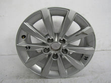 Laden Sie das Bild in den Galerie-Viewer, 1x Alufelge 16 Zoll 7.0&quot; 5x112 40ET 8V0601025BD Audi A3 Rim Wheel