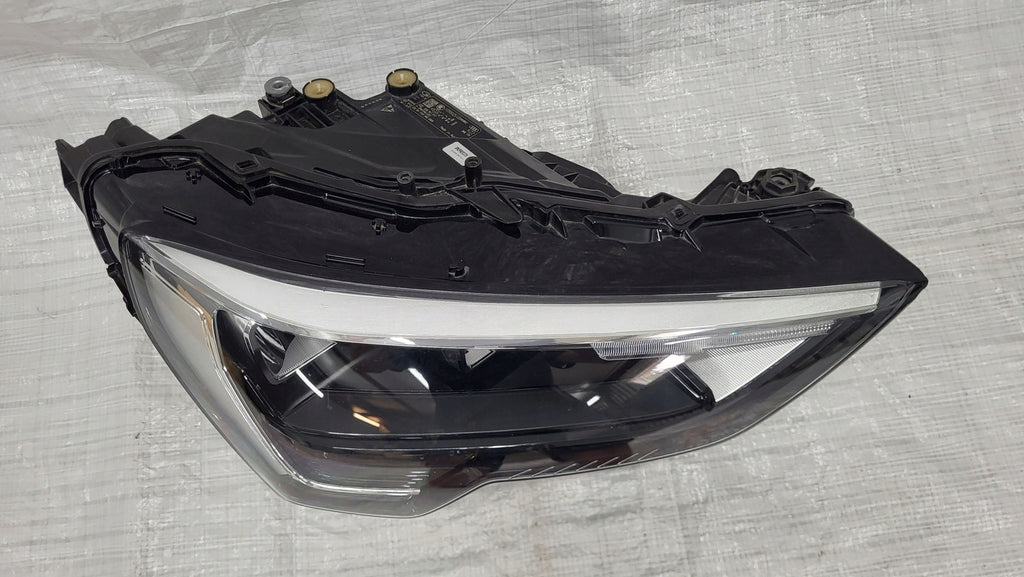 Frontscheinwerfer Audi Q3 83A941012 LED Rechts Scheinwerfer Headlight