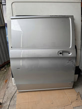Load image into Gallery viewer, Tür Mercedes-Benz Vito A4477300305 Vorne Rechts Rot Door Porta Porte