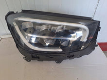 Laden Sie das Bild in den Galerie-Viewer, Frontscheinwerfer Mercedes-Benz Glc A2539066403 Ein Stück (Rechts oder Links) SCH3304147320kn