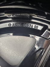 Laden Sie das Bild in den Galerie-Viewer, 1x Alufelge 18 Zoll 7.5" 5x112 40ET A2064017600 Mercedes-Benz W206 Rim Wheel FEL6895324597ij