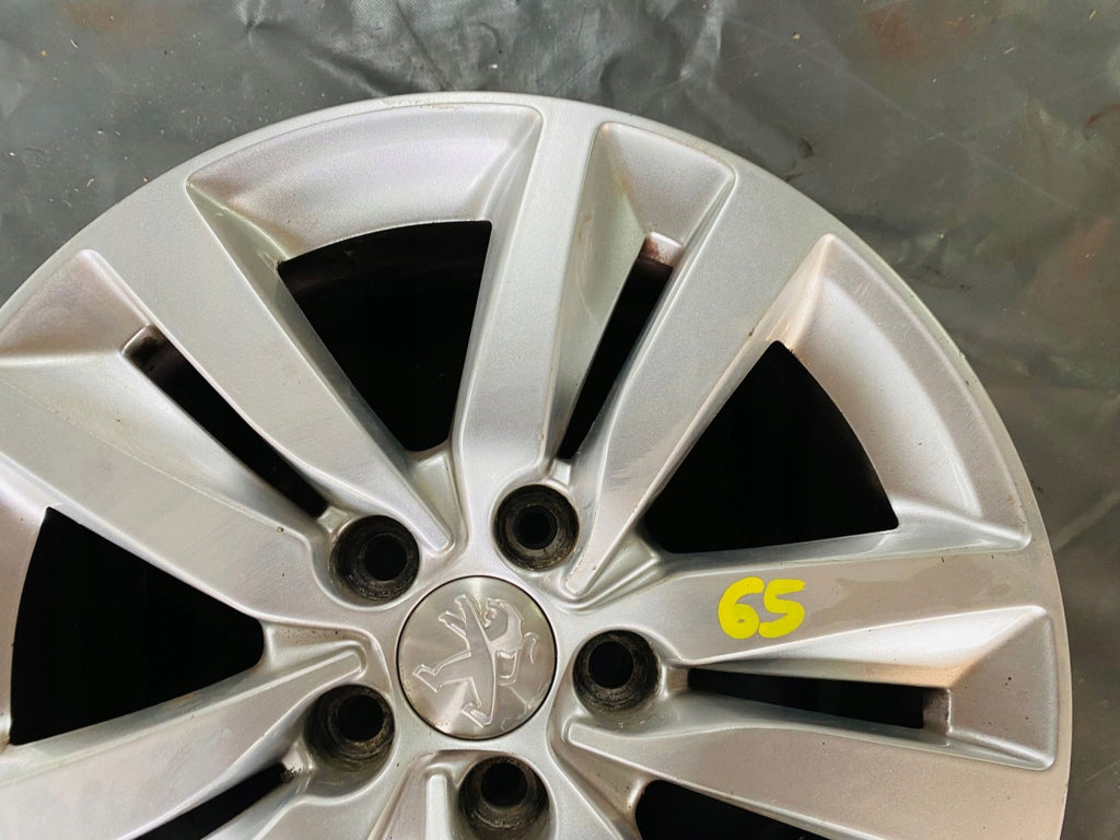 1x Alufelge 16 Zoll 5x108 Weiß 9677989577 Peugeot 308 Rim Wheel FEL5013739491nx