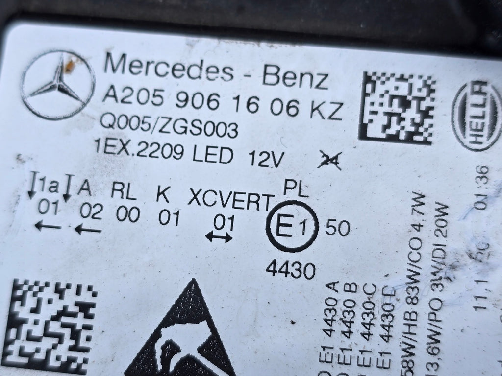 Frontscheinwerfer Mercedes-Benz W205 A2059061606 LED Rechts Headlight SCH4748814383oh