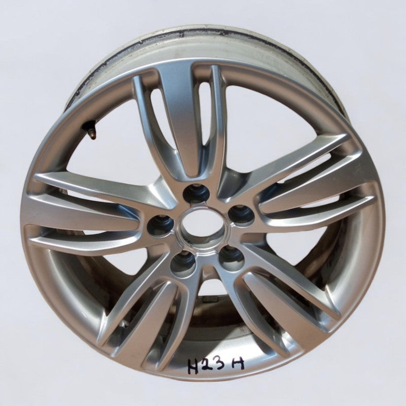 1x Alufelge 17 Zoll 6.5" 5x112 33ET Glanz Silber 8U0601025E Audi Q3 Rim Wheel