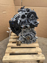 Laden Sie das Bild in den Galerie-Viewer, Motor Skoda VW Up CHYA 1.0 MPI 60PS 44kW 62TKm 2012 Benzin Engine Komplett