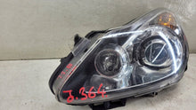 Laden Sie das Bild in den Galerie-Viewer, Frontscheinwerfer Opel Corsa D 93189365 Links Scheinwerfer Headlight SCH5694597078yk
