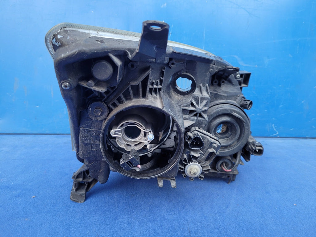 Frontscheinwerfer Toyota Avensis Links Scheinwerfer Headlight SCH2893995561wo