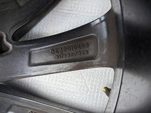 Laden Sie das Bild in den Galerie-Viewer, 1x Alufelge 18 Zoll 7.5" 5x112 48ET Glanz Schwarz 5E3601025AG Skoda Octavia I FEL5154543294nv