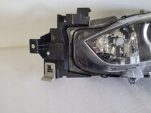 Load image into Gallery viewer, Frontscheinwerfer Mazda 3 Bm BACS-51040 Ein Stück (Rechts oder Links) Headlight