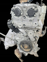 Load image into Gallery viewer, Motor Mercedes-Benz W176 W246 270920 2.0 97TKm Benzin Engine Unkomplett