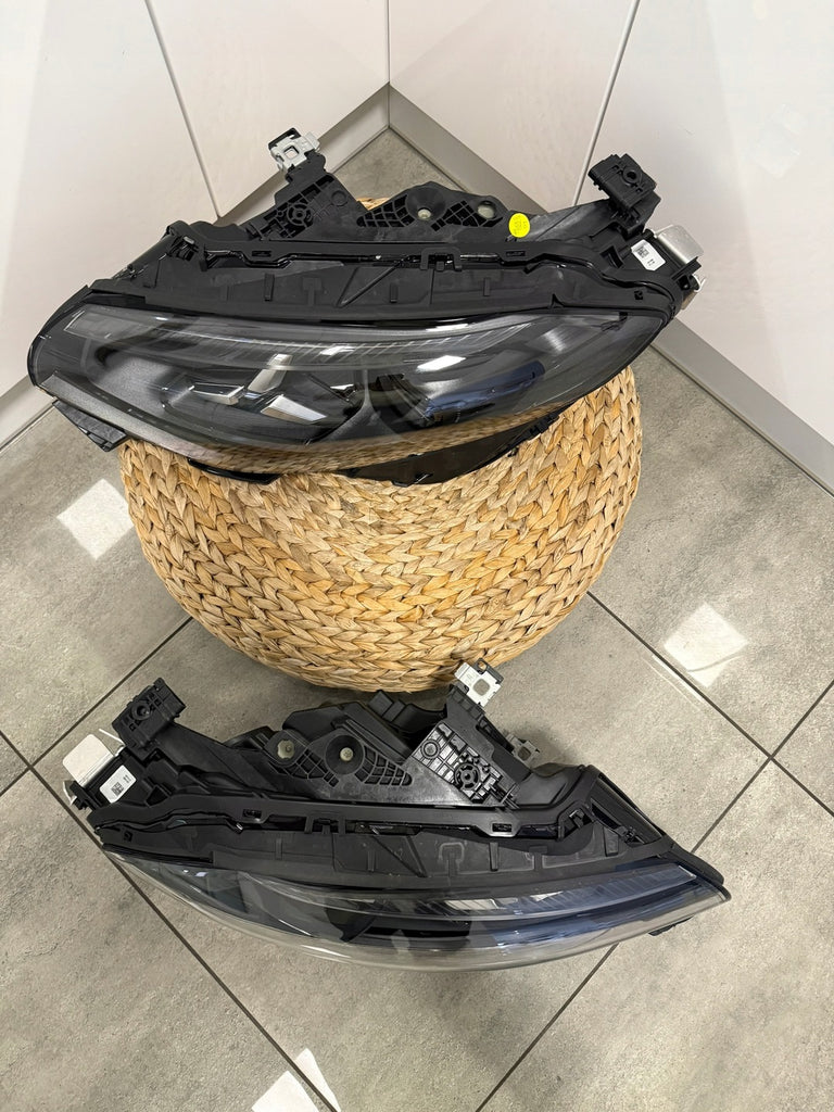Frontscheinwerfer Mercedes-Benz Cla A1749062502 LED Rechts oder Links SCH9347966690oh