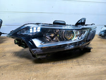 Laden Sie das Bild in den Galerie-Viewer, Frontscheinwerfer Mitsubishi Outlander III ECM921-22A10 Links Headlight