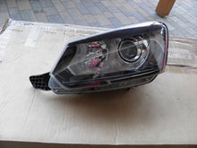 Laden Sie das Bild in den Galerie-Viewer, Frontscheinwerfer Skoda Yeti 5L1941015C Xenon Links Scheinwerfer Headlight SCH7818831741gp