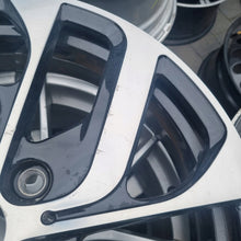 Load image into Gallery viewer, 1x Alufelge 19 Zoll 5.5" 5x112 53ET Glanz 6856895 BMW I3 Rim Wheel FEL7298662029se