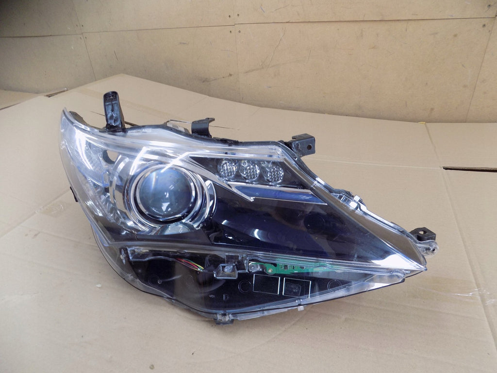 Frontscheinwerfer Toyota Auris 81110-02E20 Rechts Scheinwerfer Headlight