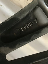 Laden Sie das Bild in den Galerie-Viewer, 1x Alufelge 17 Zoll 7.5&quot; 5x114.3 40ET Toyota Corolla Rim Wheel