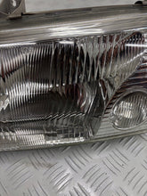 Laden Sie das Bild in den Galerie-Viewer, Frontscheinwerfer Hyundai Galloper Links Scheinwerfer Headlight