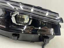 Load image into Gallery viewer, Frontscheinwerfer VW Passat 3J1941036 Rechts Scheinwerfer Headlight SCH8339820910af