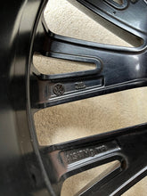 Laden Sie das Bild in den Galerie-Viewer, 1x Alufelge 17 Zoll 6.5" 5x112 52ET Glanz Graphit 5TA601025G VW Touran Rim Wheel FEL8383720242eq