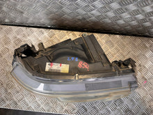 Laden Sie das Bild in den Galerie-Viewer, Frontscheinwerfer Land Rover Range I Sport L320 XBC501723LZN Rechts Headlight SCH1560595954jr