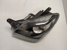 Laden Sie das Bild in den Galerie-Viewer, Frontscheinwerfer Mercedes-Benz Slk R172 A1728204361 Rechts oder Links