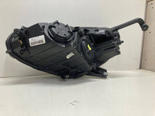 Laden Sie das Bild in den Galerie-Viewer, Frontscheinwerfer Opel Adam 13354577 Rechts Scheinwerfer Headlight