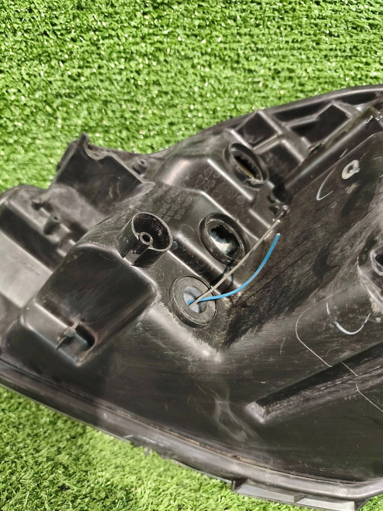 Frontscheinwerfer Toyota Yaris CSC28963 Rechts Scheinwerfer Headlight SCH4343858935xd
