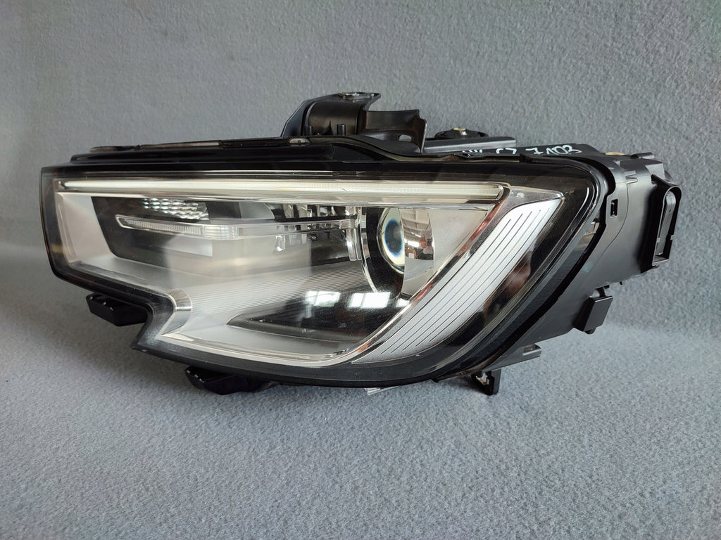 Frontscheinwerfer Audi A3 8V0941005E 94104556 Xenon Links Scheinwerfer Headlight