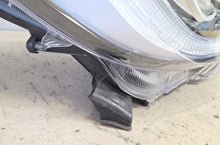 Load image into Gallery viewer, Frontscheinwerfer Toyota Yaris LED Rechts Scheinwerfer Headlight SCH3115256127mp