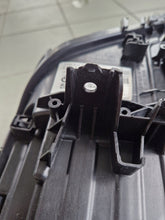 Laden Sie das Bild in den Galerie-Viewer, Frontscheinwerfer BMW 5 G31 G30 8499121 8499122 LED Rechts oder Links SCH1030272815gm