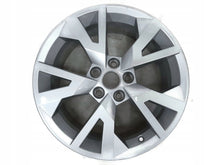 Laden Sie das Bild in den Galerie-Viewer, 1x Alufelge 17 Zoll 7.0&quot; 5x112 45ET Glanz Silber 5E0601025 Skoda Octavia Iii