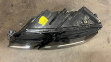 Load image into Gallery viewer, Frontscheinwerfer Skoda Octavia 5E1941015E Links Scheinwerfer Headlight SCH9542486901ls