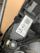 Load image into Gallery viewer, Frontscheinwerfer Seat Ibiza V 6F1941006E LED Rechts Scheinwerfer Headlight SCH9700557286cm