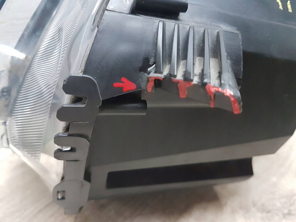 Frontscheinwerfer Opel Zafira Vivaro C 9832836480 0021827403 Rechts Headlight