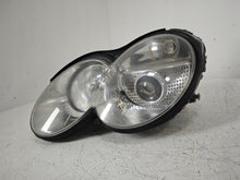 Laden Sie das Bild in den Galerie-Viewer, Frontscheinwerfer Mercedes-Benz Sl R230 A2308207661 Xenon Links Headlight SCH7030188441rm