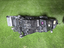 Load image into Gallery viewer, Frontscheinwerfer Seat Leon 5FB941007F LED Ein Stück (Rechts oder Links)