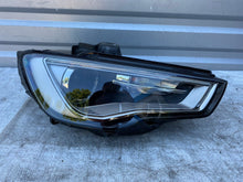 Laden Sie das Bild in den Galerie-Viewer, Frontscheinwerfer Audi A3 8V0941006C Xenon Rechts Scheinwerfer Headlight